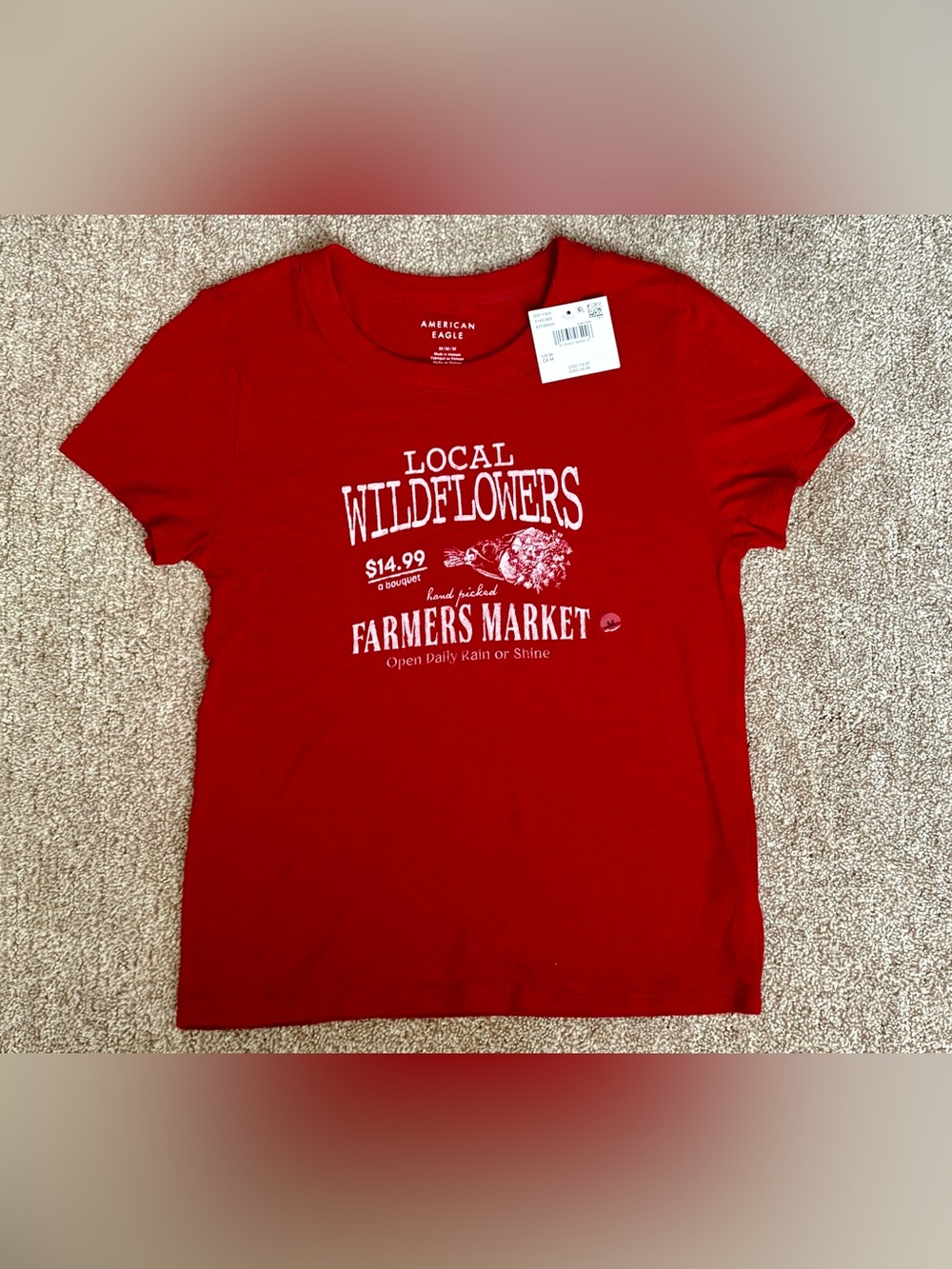 American Eagle Red Graphic 'Local Wildflowers' Tee Medium New with Tags